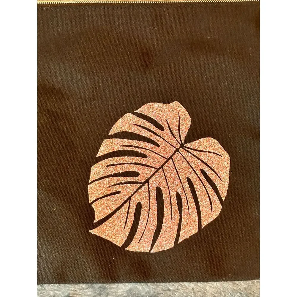 Boutique black canvas